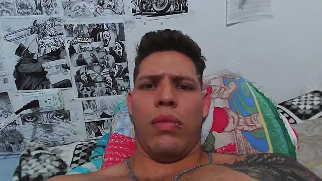 Snapshot of King_russo chatting on 03/04/25, 11:43 King russo online show from 03/04/25, 11:43