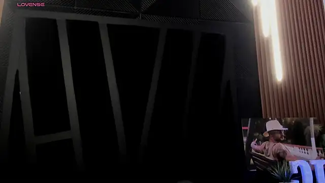 Snapshot of JeanColleman chatting on 11/25/25, 11:16 JeanColleman online show from 11/25/25, 11:16