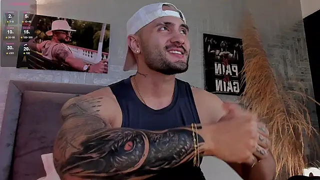 Snapshot of JeanColleman chatting on 10/21/25, 04:01 JeanColleman online show from 10/21/25, 04:01