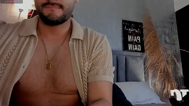 Snapshot of JeanColleman chatting on 10/24/25, 04:33 JeanColleman online show from 10/24/25, 04:33