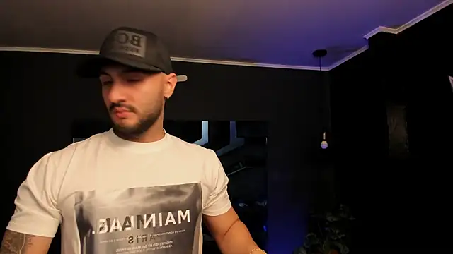 Snapshot of JeanColleman chatting on 11/19/25, 11:16 JeanColleman online show from 11/19/25, 11:16