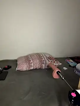 merve0234 online show from 10/19/25, 11:07