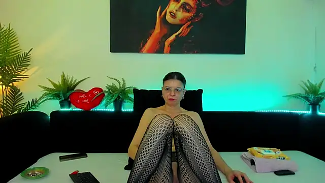 EllaTess online show from 03/11/25, 09:59