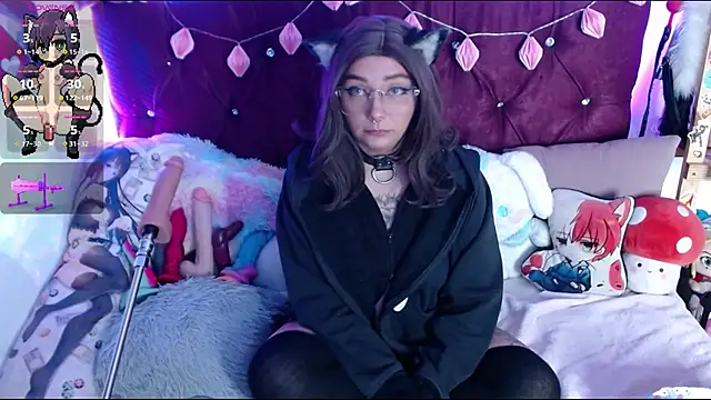 Snapshot of Kitty-Kat_ chatting on 10/16/25, 01:14 Kitty-Kat online show from 10/16/25, 01:14