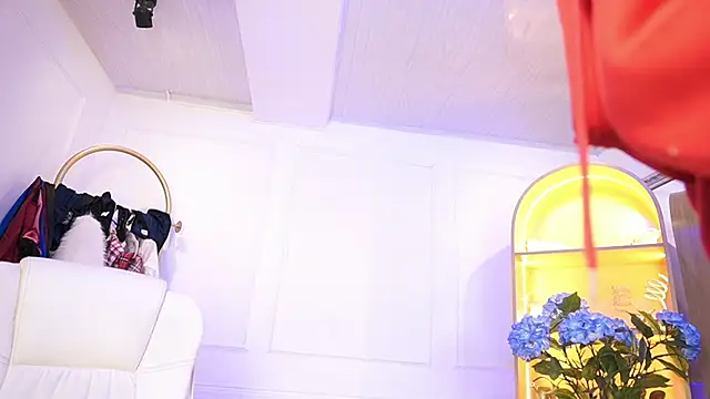 elasummer online show from 01/15/26, 12:30