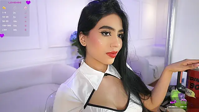 Snapshot of elasummer chatting on 03/12/25, 03:07 elasummer online show from 03/12/25, 03:07