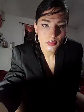 LaCristinatrans online show from 06/09/26, 05:14