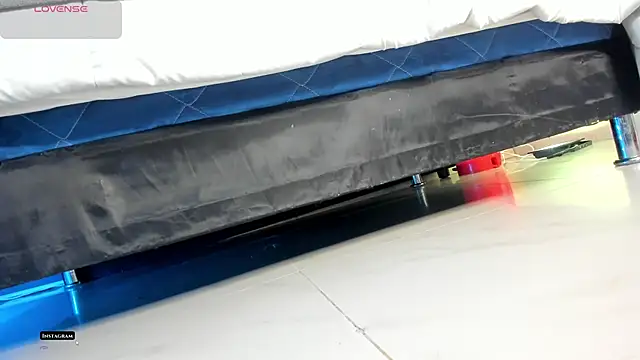 victoria byte online show from 11/29/25, 05:57