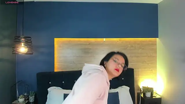 victoria byte online show from 09/25/25, 08:59