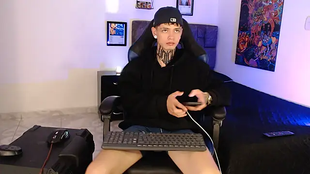 Dan brownn online show from 04/22/26, 02:29