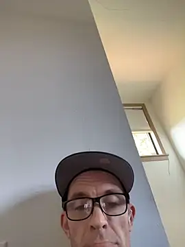 DirkD916 online show from 12/20/25, 08:44