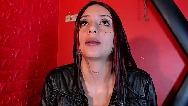 Monttserratt online show from 10/25/25, 03:12