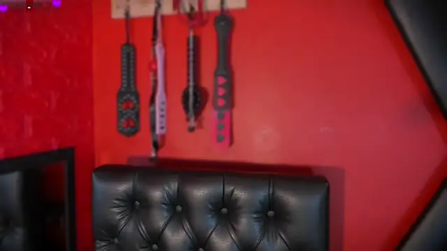 Monttserratt online show from 04/10/26, 02:35