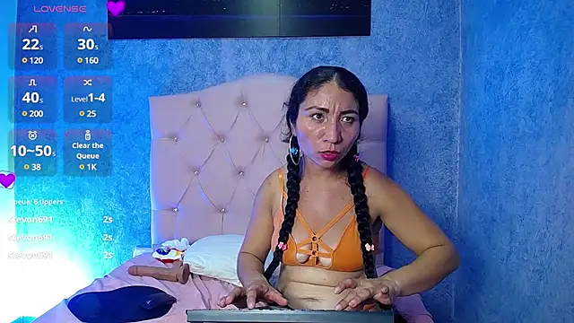 jennaa milf  online show from 03/13/25, 10:54