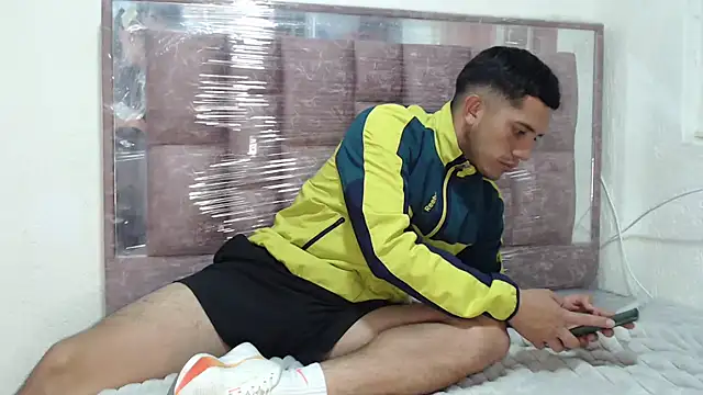 Snapshot of Deportist chatting on 09/24/25, 09:54 Deportist online show from 09/24/25, 09:54