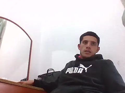 Snapshot of Deportist chatting on 10/31/25, 02:57 Deportist online show from 10/31/25, 02:57