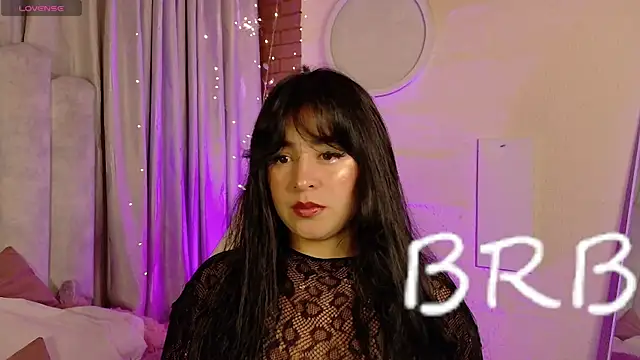 Snapshot of sunshine_maddy chatting on 09/12/25, 02:01 sunshine maddy online show from 09/12/25, 02:01