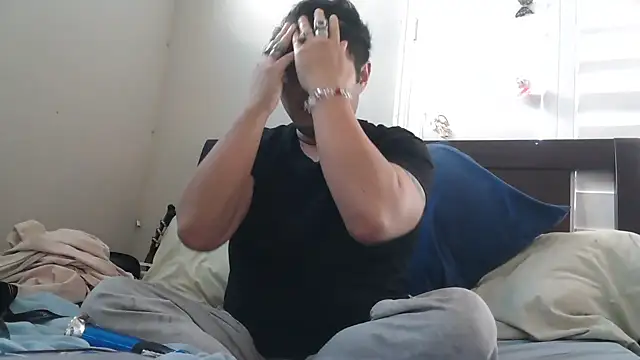 cloudyspun online show from 11/21/25, 09:36