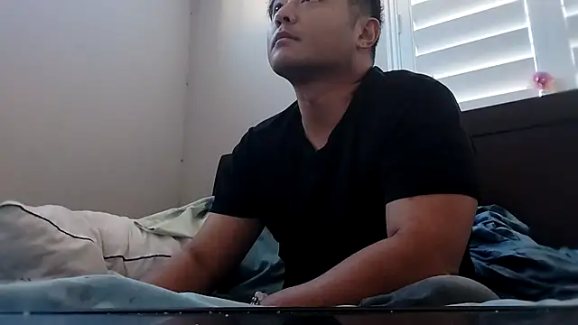 cloudyspun online show from 12/15/25, 09:09