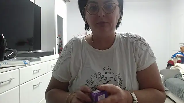 Amandamuller1982 online show from 11/14/25, 09:07