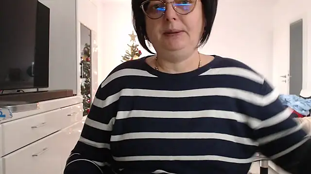 Amandamuller1982 online show from 12/14/25, 08:53