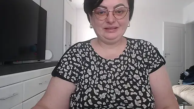 Amandamuller1982 online show from 04/14/26, 06:07