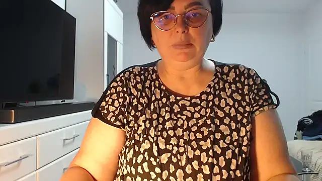 Amandamuller1982 online show from 04/12/26, 06:55