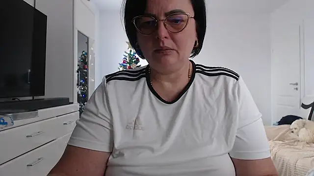 Amandamuller1982 online show from 12/18/25, 09:03