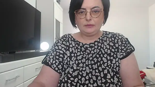 Amandamuller1982 online show from 05/05/26, 12:08