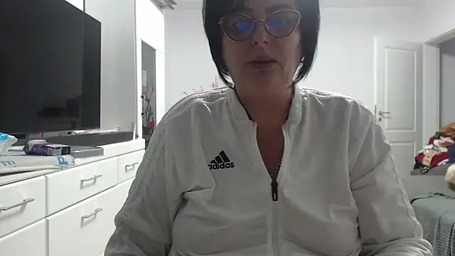 Amandamuller1982 online show from 11/20/25, 08:53