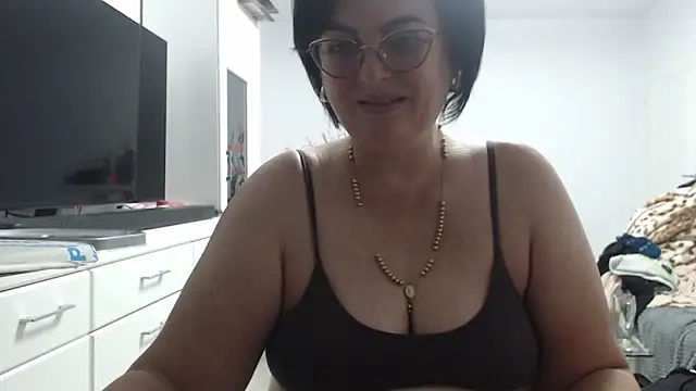 Amandamuller1982 online show from 10/21/25, 07:35