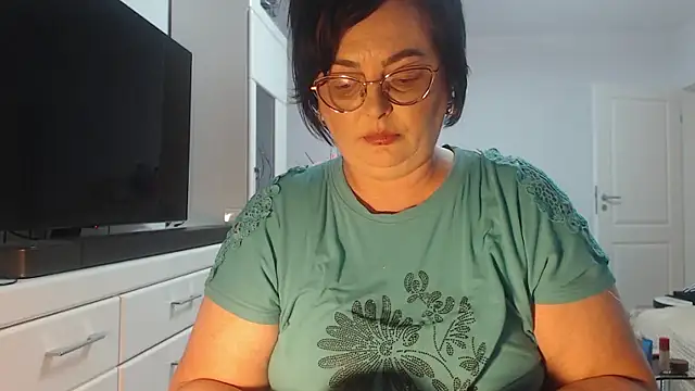 Amandamuller1982 online show from 05/10/26, 04:53