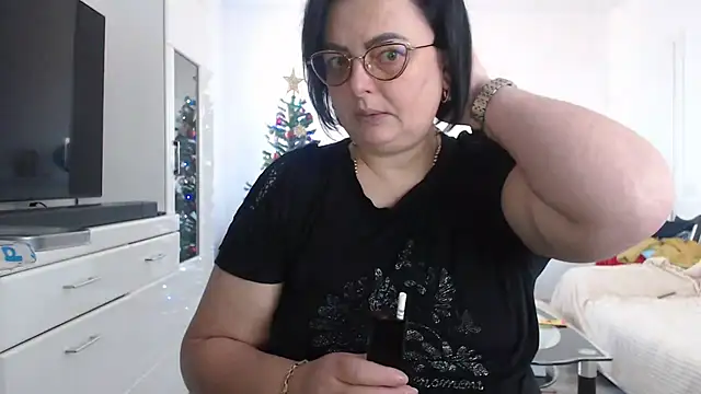 Amandamuller1982 online show from 12/17/25, 08:08