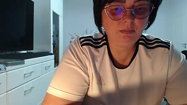 Amandamuller1982 online show from 02/15/26, 10:20