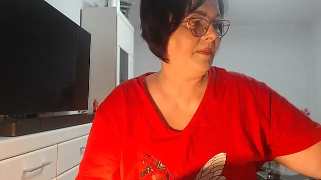 Amandamuller1982 online show from 05/27/26, 06:59