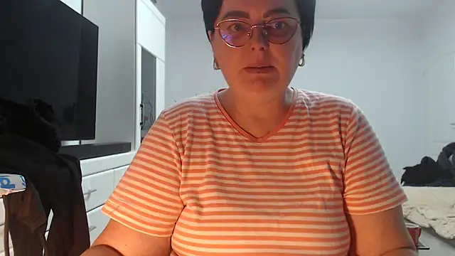 Amandamuller1982 online show from 03/31/26, 07:38