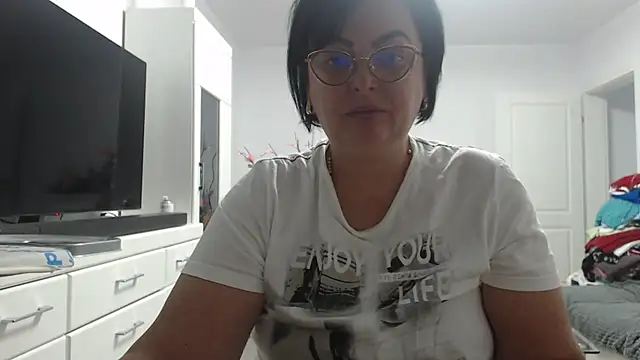 Snapshot of Amandamuller1982 chatting on 09/20/25, 12:37 Amandamuller1982 online show from 09/20/25, 12:37