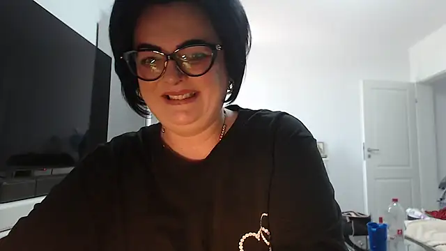 Snapshot of Amandamuller1982 chatting on 07/05/26, 01:29 Amandamuller1982 online show from 07/05/26, 01:29