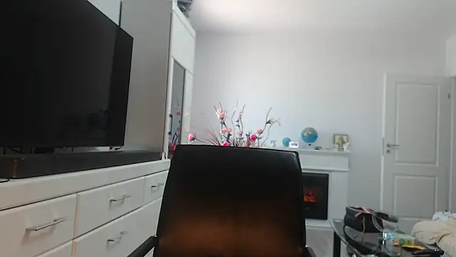 Amandamuller1982 online show from 05/17/26, 08:36