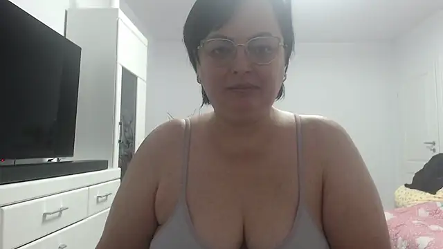 Snapshot of Amandamuller1982 chatting on 02/28/25, 05:04 Amandamuller1982 online show from 02/28/25, 05:04