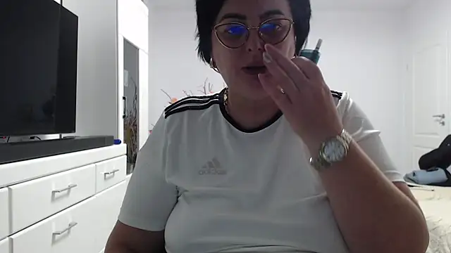 Amandamuller1982 online show from 02/08/26, 07:00