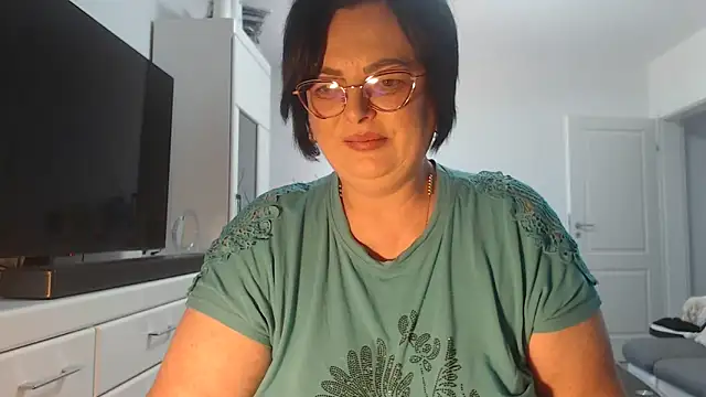 Snapshot of Amandamuller1982 chatting on 06/15/26, 12:27 Amandamuller1982 online show from 06/15/26, 12:27