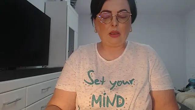 Amandamuller1982 online show from 04/26/26, 02:03