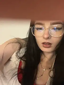 AdelinaAlia online show from 05/19/26, 08:16