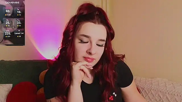 Snapshot of CookyDaisy chatting on 12/21/25, 03:14 CookyDaisy online show from 12/21/25, 03:14