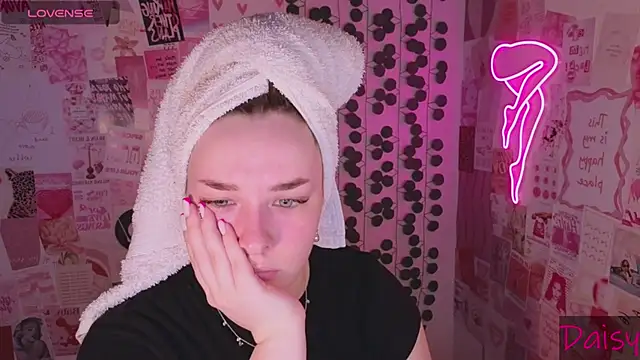 Snapshot of CookyDaisy chatting on 03/13/25, 07:28 CookyDaisy online show from 03/13/25, 07:28