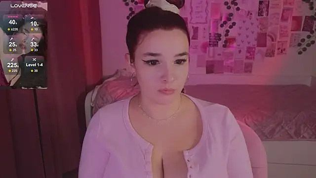 Snapshot of CookyDaisy chatting on 10/30/25, 02:25 CookyDaisy online show from 10/30/25, 02:25