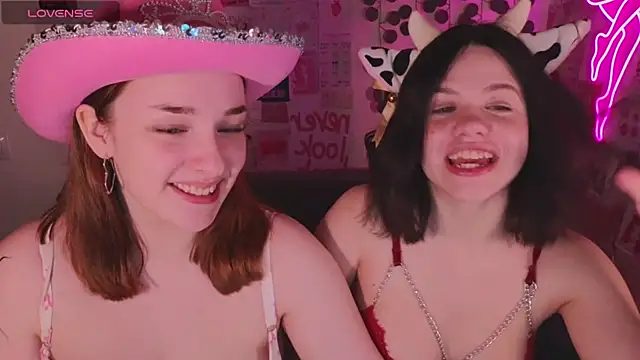 Snapshot of CookyDaisy chatting on 03/16/25, 06:12 CookyDaisy online show from 03/16/25, 06:12