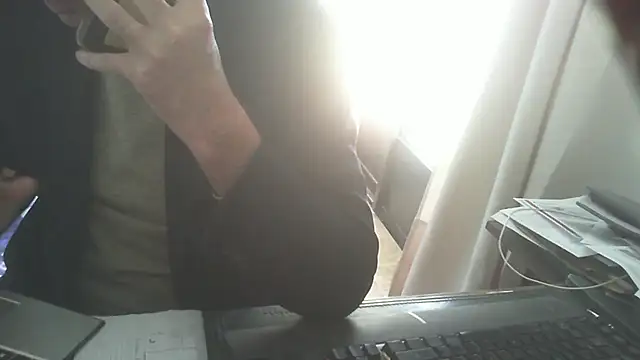 shyfrenchcock1 online show from 03/24/26, 01:33