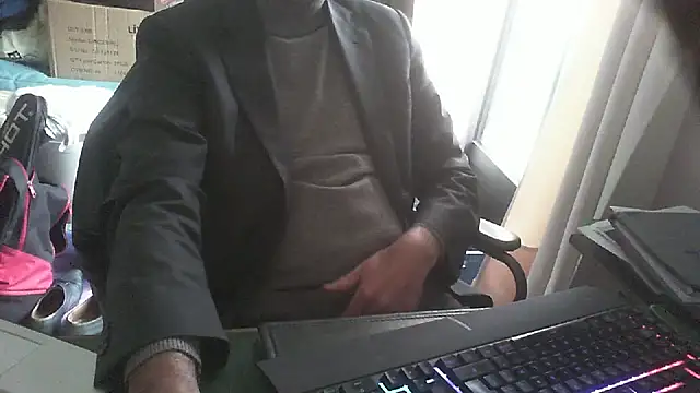 Snapshot of shyfrenchcock1 chatting on 02/05/26, 01:07 shyfrenchcock1 online show from 02/05/26, 01:07